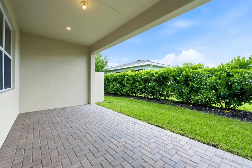 13456 Purple Mountain Pass Delray Beach FL 33484