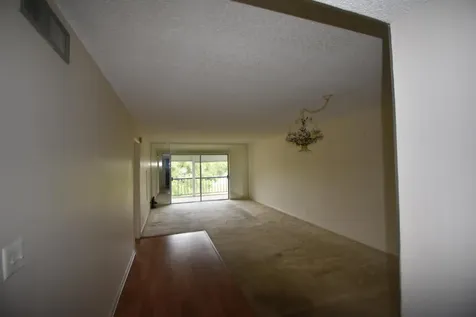 6020 NW 44th Street Lauderhill FL 33319