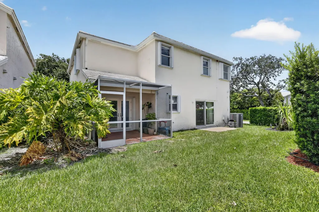 9444 NW 8th Circle Plantation FL 33324