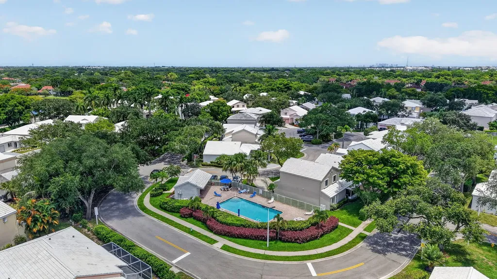 9444 NW 8th Circle Plantation FL 33324