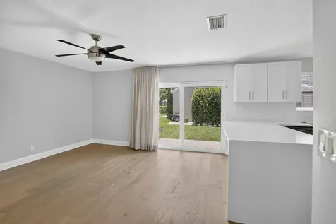 9444 NW 8th Circle Plantation FL 33324