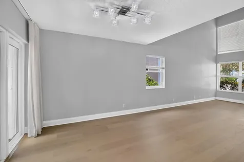 9444 NW 8th Circle Plantation FL 33324