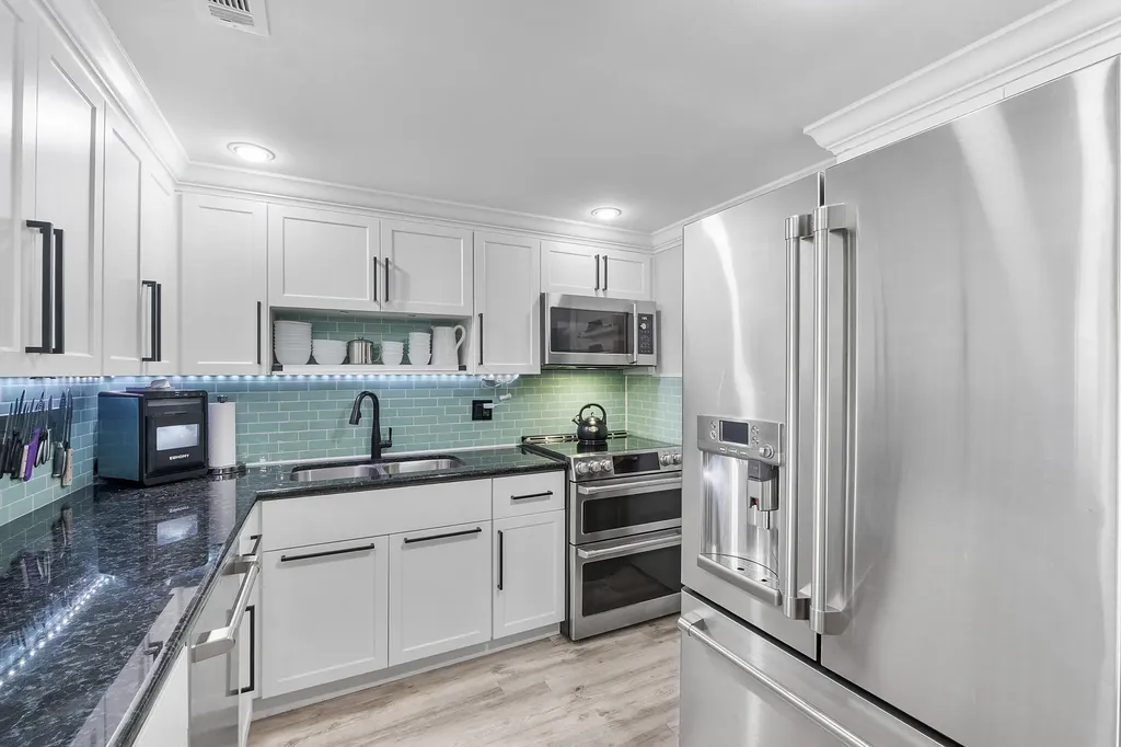 305 N Pompano Beach Boulevard Pompano Beach FL 33062