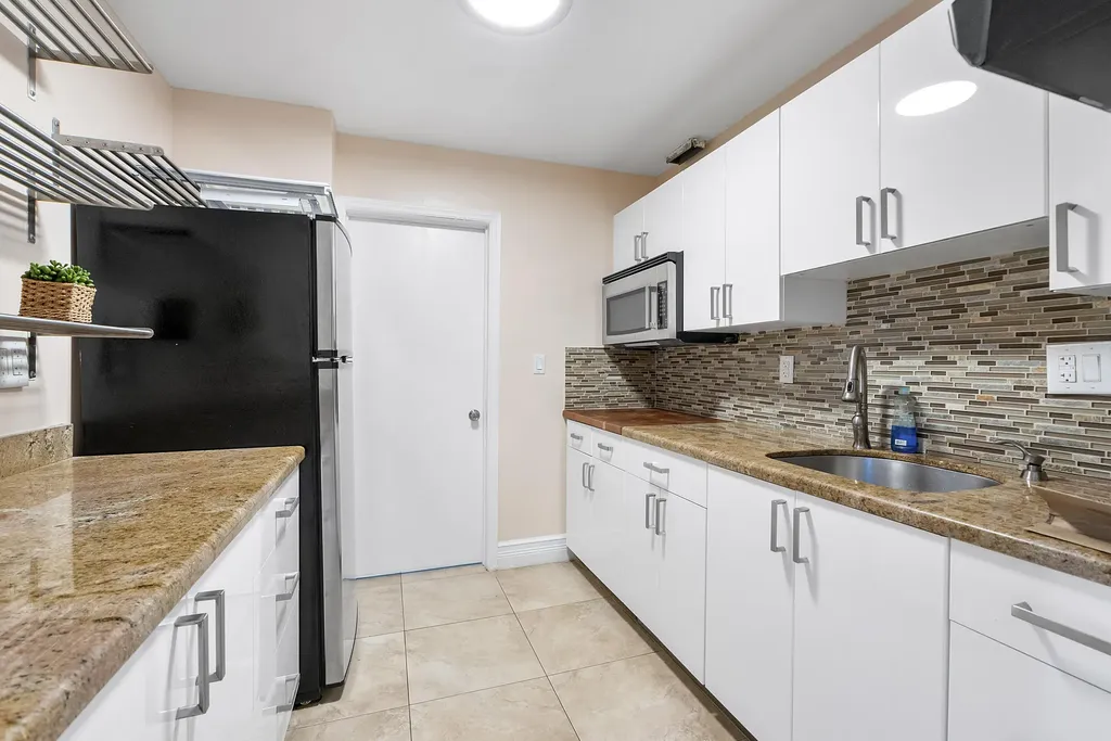 305 N Pompano Beach Boulevard Pompano Beach FL 33062