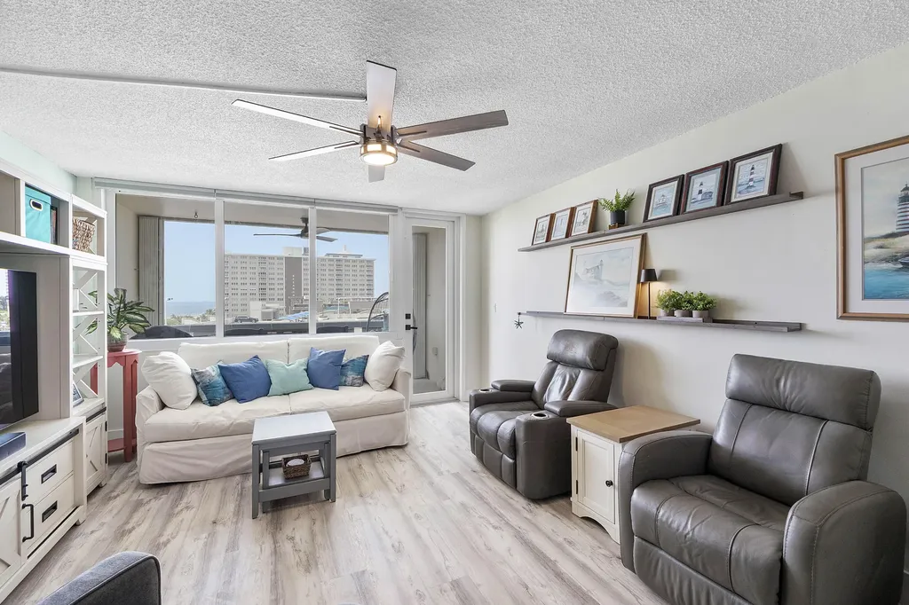 305 N Pompano Beach Boulevard Pompano Beach FL 33062