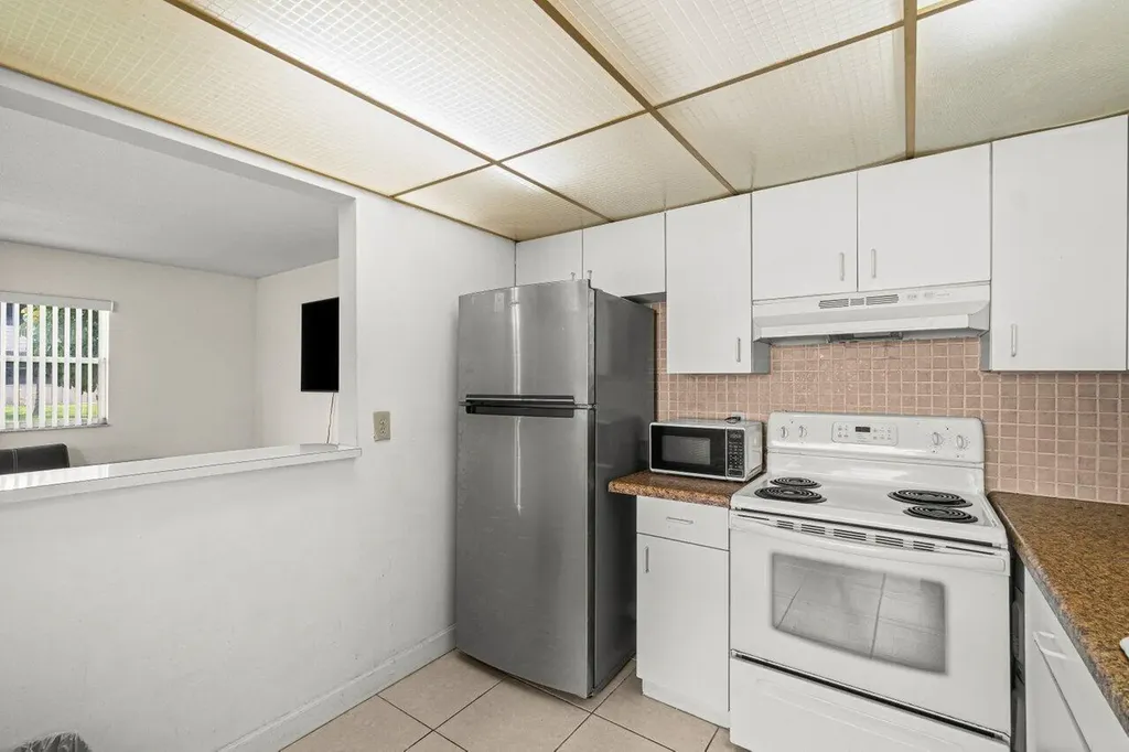 690 Brittany O Delray Beach FL 33446