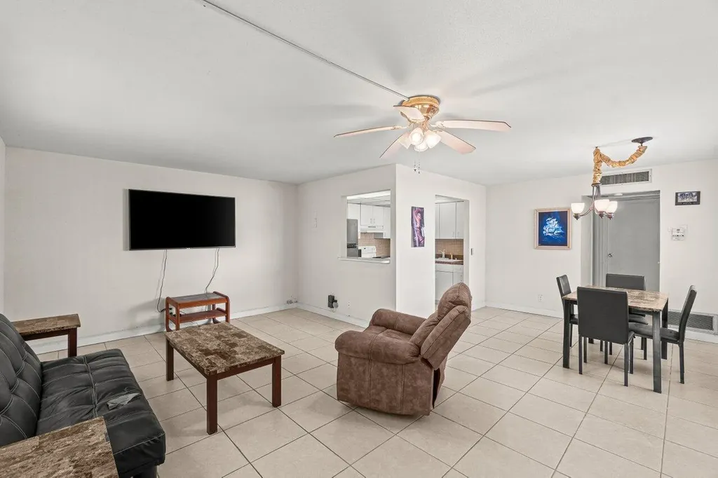 690 Brittany O Delray Beach FL 33446