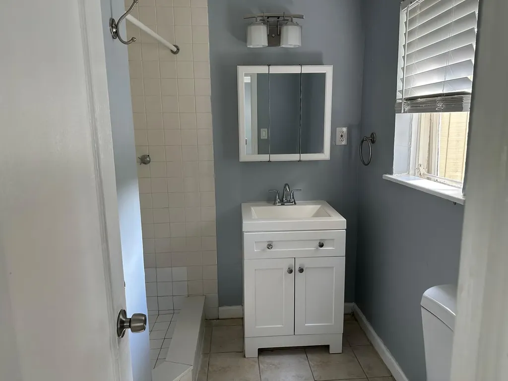 1917 NE 2nd Street Deerfield Beach FL 33441