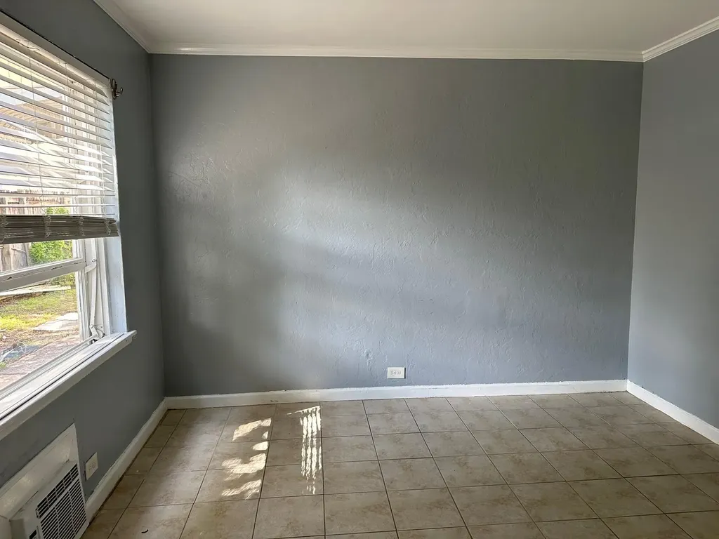 1917 NE 2nd Street Deerfield Beach FL 33441