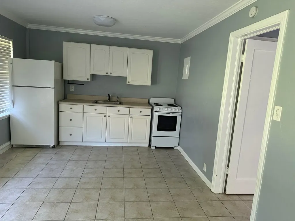 1917 NE 2nd Street Deerfield Beach FL 33441
