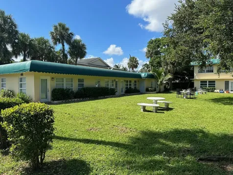 1917 NE 2nd Street Deerfield Beach FL 33441