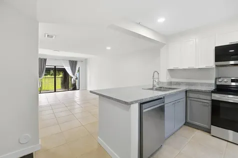 642 NE 195th Street Miami FL 33179