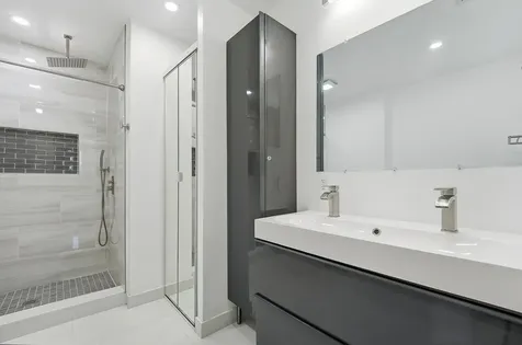 642 NE 195th Street Miami FL 33179