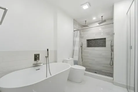 642 NE 195th Street Miami FL 33179