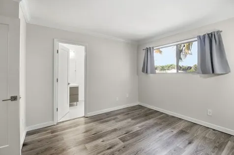 642 NE 195th Street Miami FL 33179