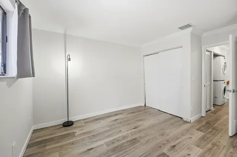 642 NE 195th Street Miami FL 33179