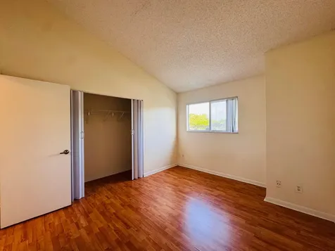 3409 NW 44th Street Oakland Park FL 33309