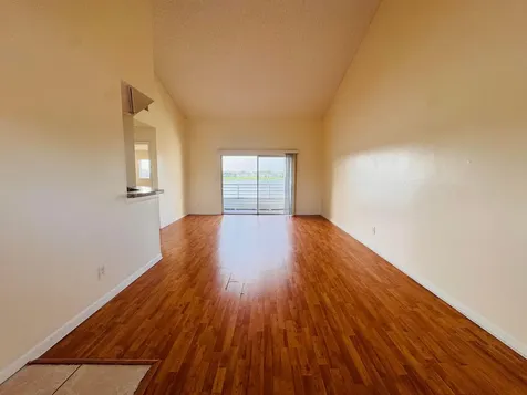 3409 NW 44th Street Oakland Park FL 33309