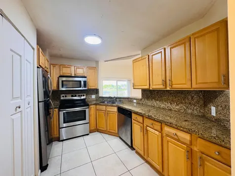 3409 NW 44th Street Oakland Park FL 33309