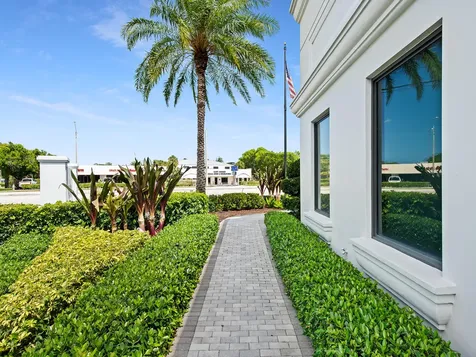 6199 N Federal Highway Boca Raton FL 33487