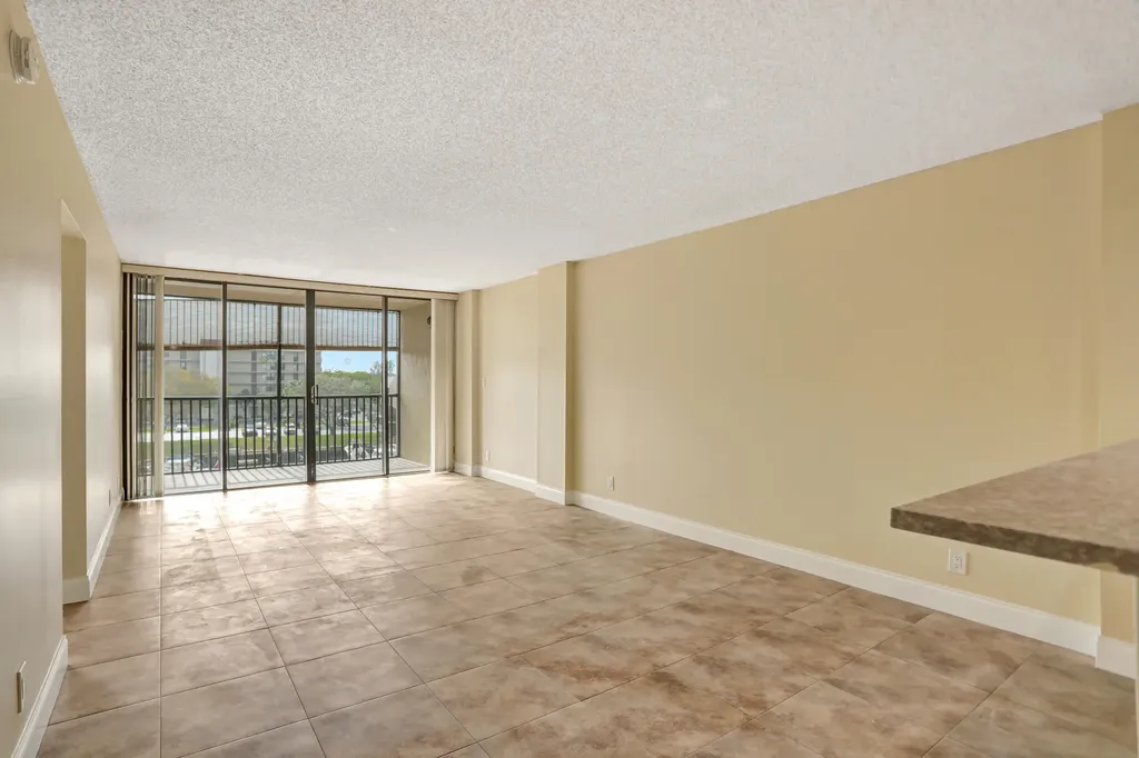 3 Royal Palm Way Boca Raton FL 33432