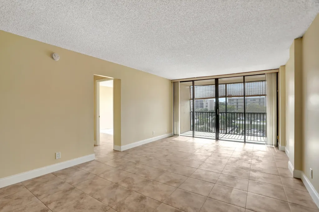 3 Royal Palm Way Boca Raton FL 33432