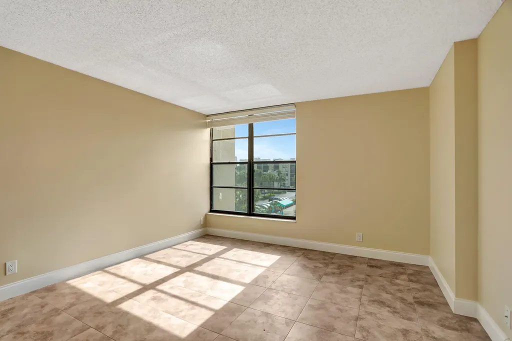 3 Royal Palm Way Boca Raton FL 33432
