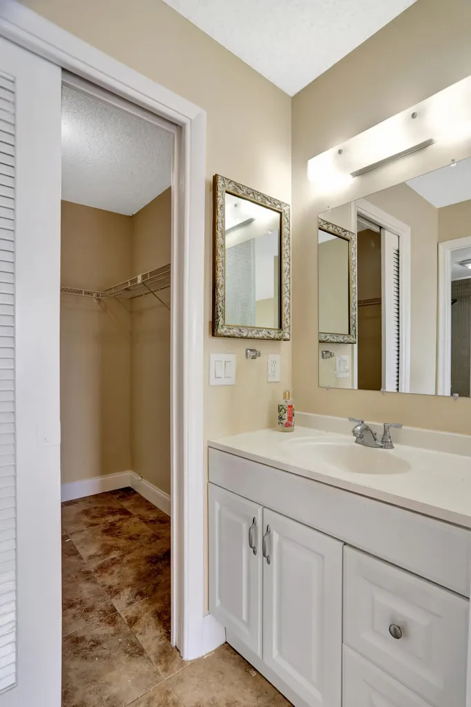 3 Royal Palm Way Boca Raton FL 33432