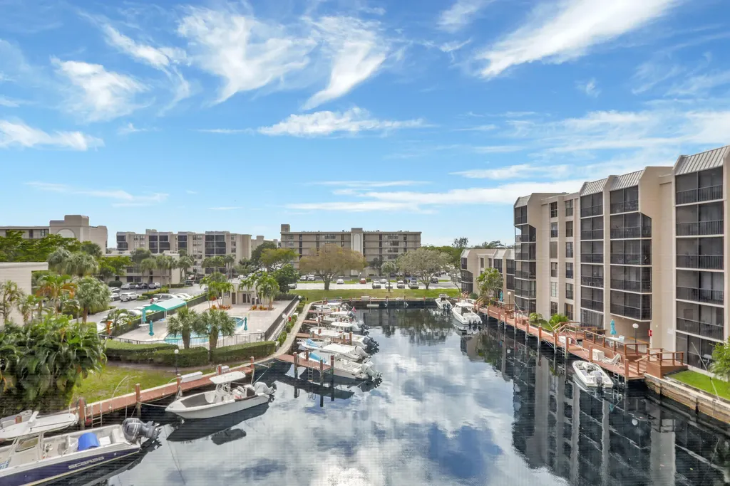 3 Royal Palm Way Boca Raton FL 33432