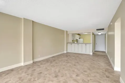 3 Royal Palm Way Boca Raton FL 33432
