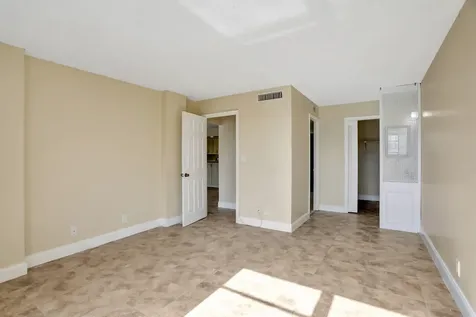 3 Royal Palm Way Boca Raton FL 33432