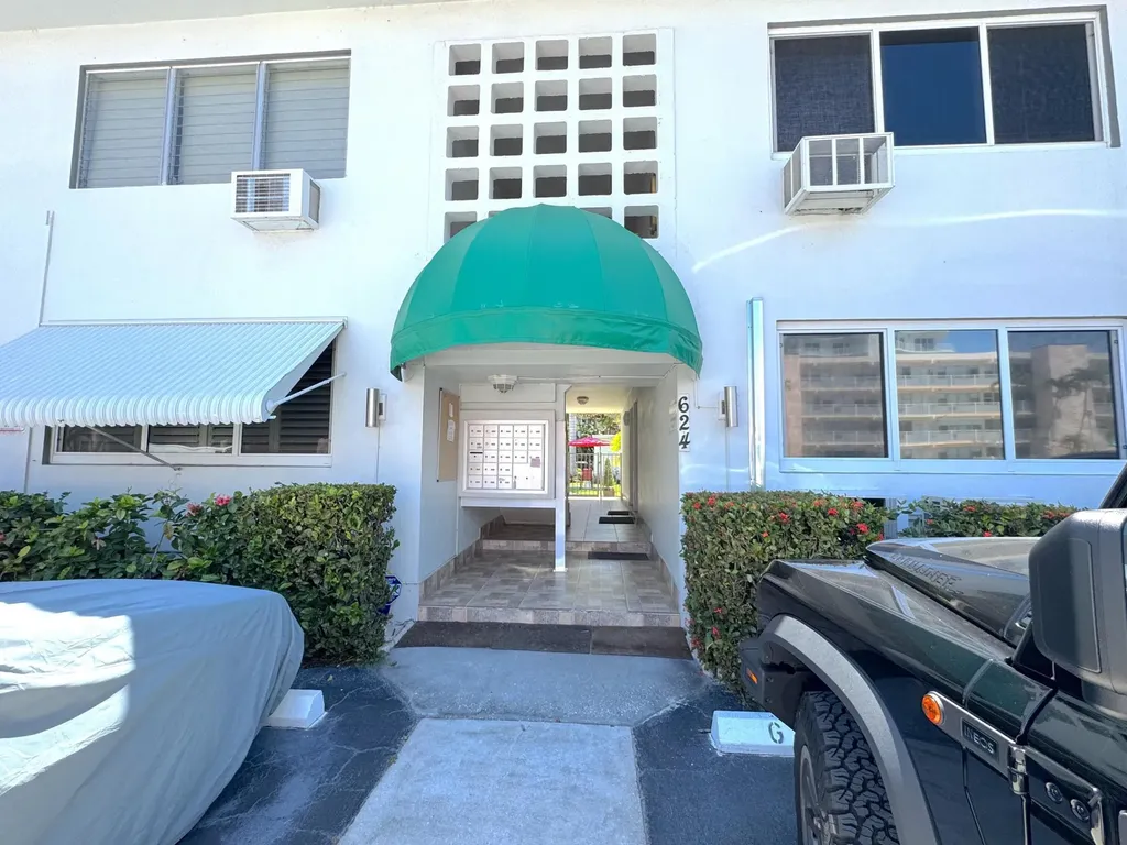 624 Antioch Avenue Fort Lauderdale FL 33304
