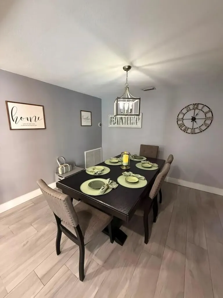 9340 NW 21st Manor Sunrise FL 33322