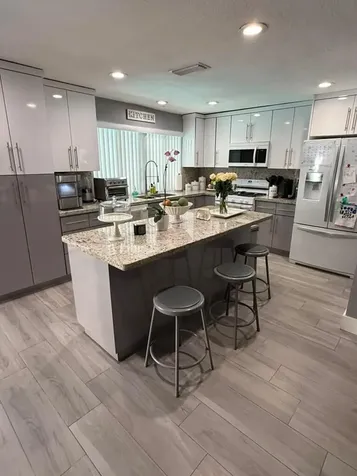 9340 NW 21st Manor Sunrise FL 33322