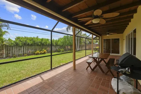 9746 SE Landing Place Tequesta FL 33469