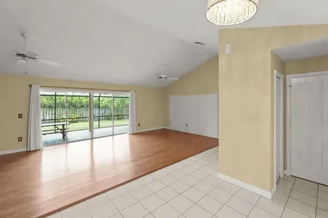 9746 SE Landing Place Tequesta FL 33469