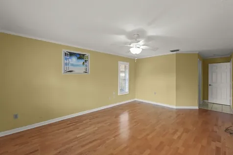 9746 SE Landing Place Tequesta FL 33469