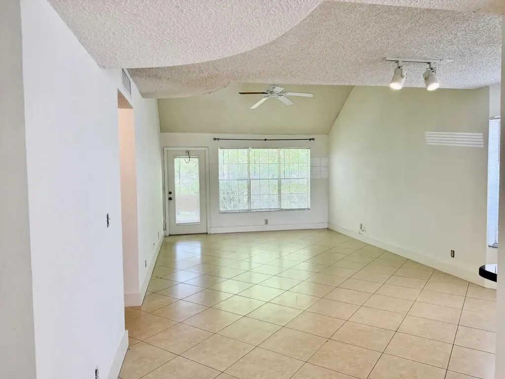 6308 La Costa Drive Boca Raton FL 33433
