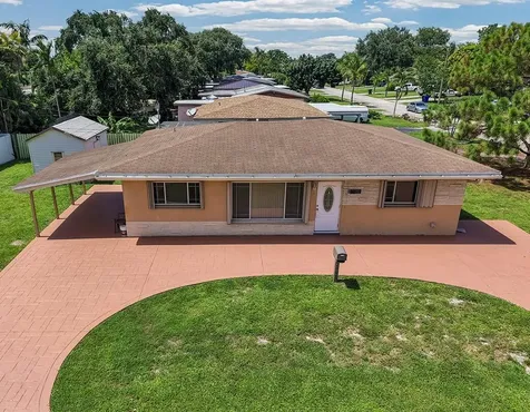 2100 N 57th Avenue Hollywood FL 33021