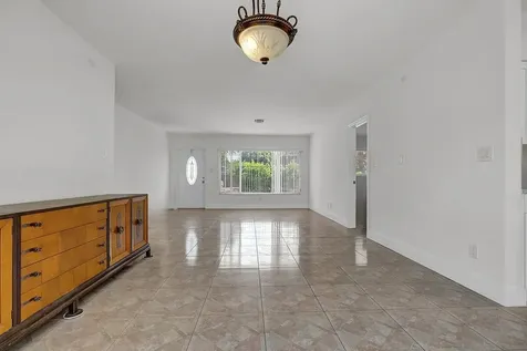 2100 N 57th Avenue Hollywood FL 33021