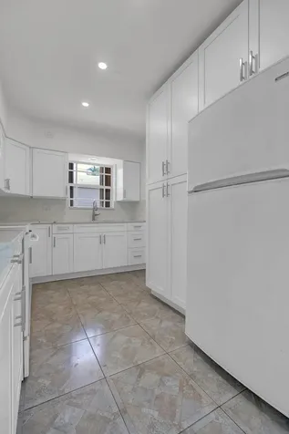 2100 N 57th Avenue Hollywood FL 33021