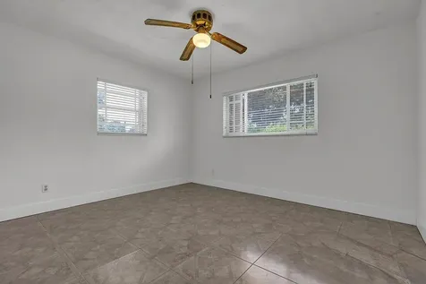2100 N 57th Avenue Hollywood FL 33021