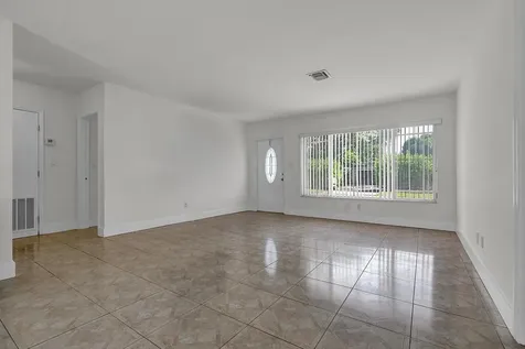 2100 N 57th Avenue Hollywood FL 33021