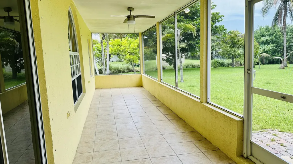 16611 68th Street N The Acreage FL 33470