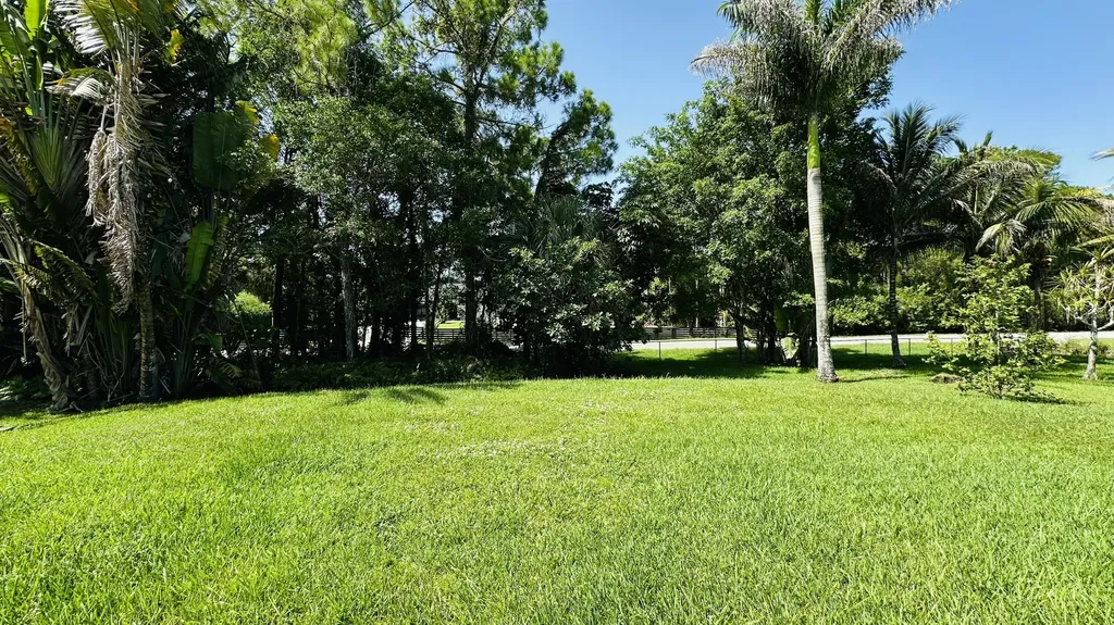 16611 68th Street N The Acreage FL 33470