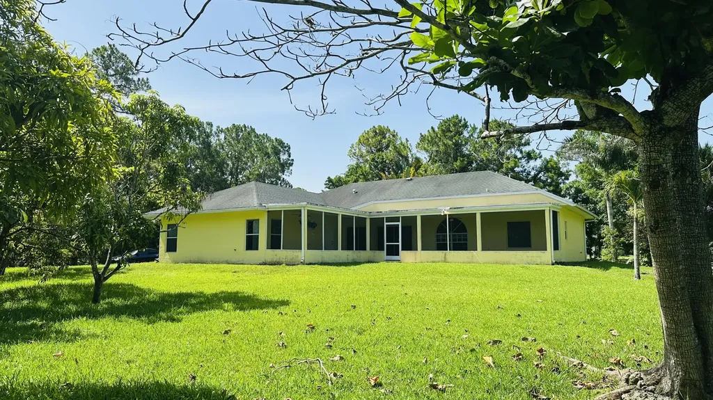 16611 68th Street N The Acreage FL 33470