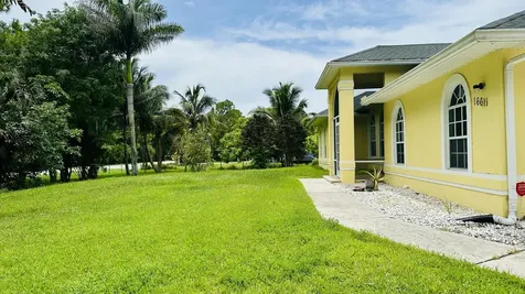 16611 68th Street N The Acreage FL 33470