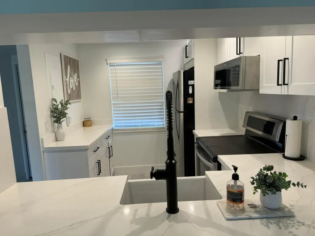 10001 Winding Lake Road Sunrise FL 33351