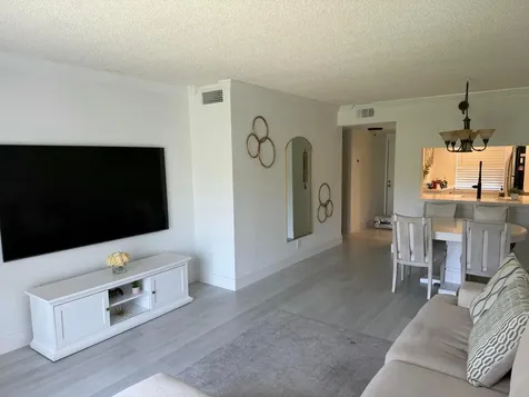 10001 Winding Lake Road Sunrise FL 33351