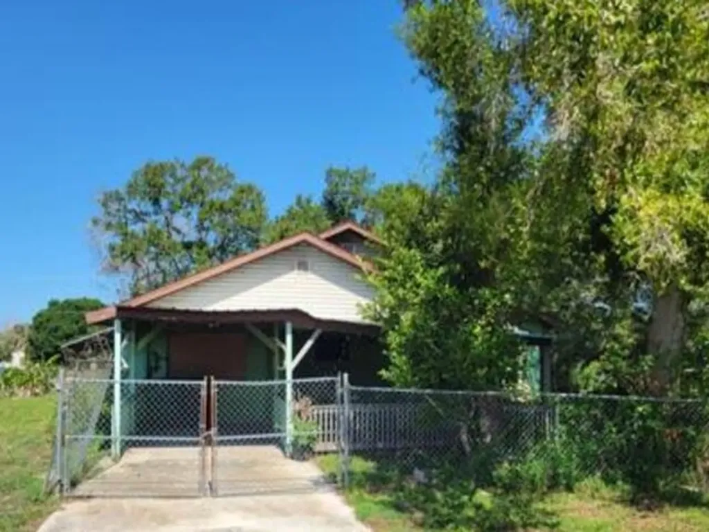 3311 NW 24th Avenue Okeechobee FL 34972